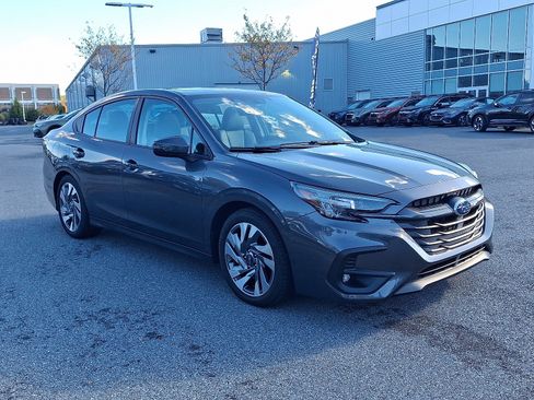 Certified 2025 Subaru Legacy Limited image 3