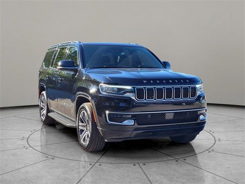 Used 2023 Jeep Wagoneer 4WD w/ Premium Group I image 14