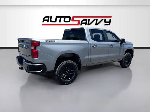 Used 2025 Chevrolet Silverado 1500 Custom Trail Boss w/ Dark Appearance Package AWD/4WD image 7