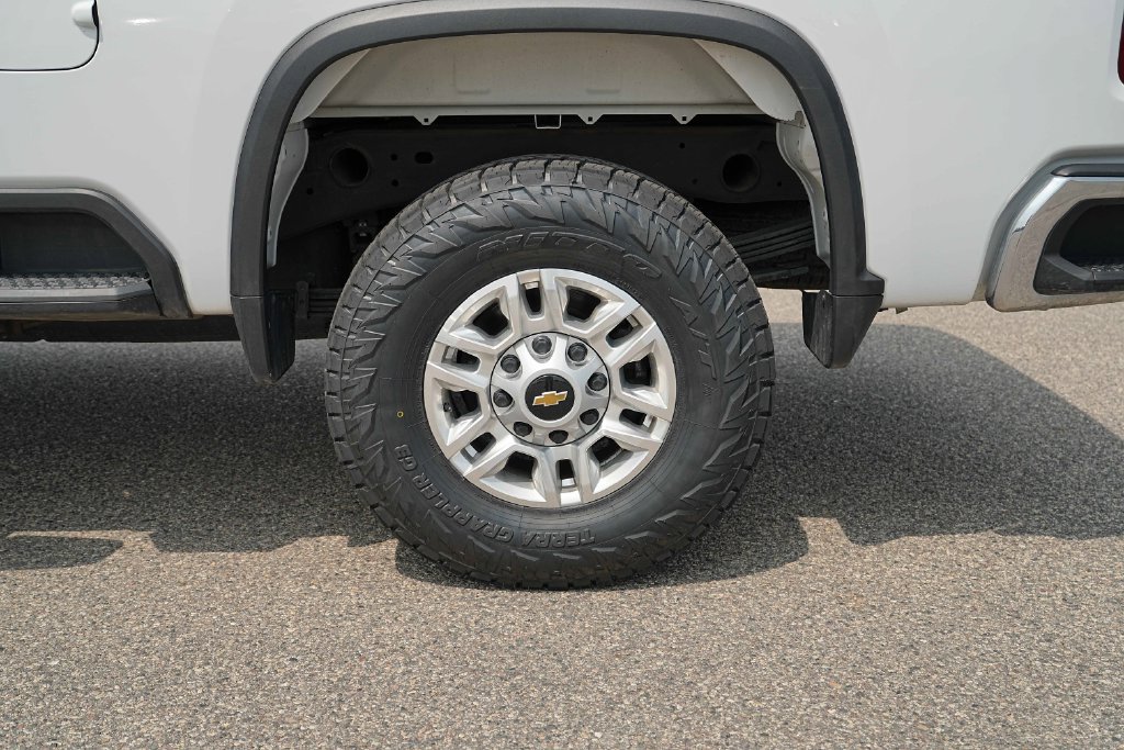Used 2025 Chevrolet Silverado 2500 LT w/ Convenience Package AWD/4WD image 14