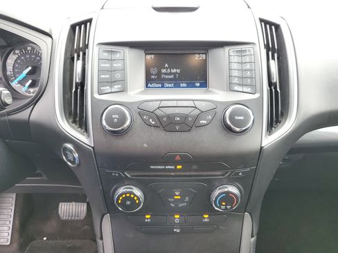 Used 2017 Ford Edge SE image 24