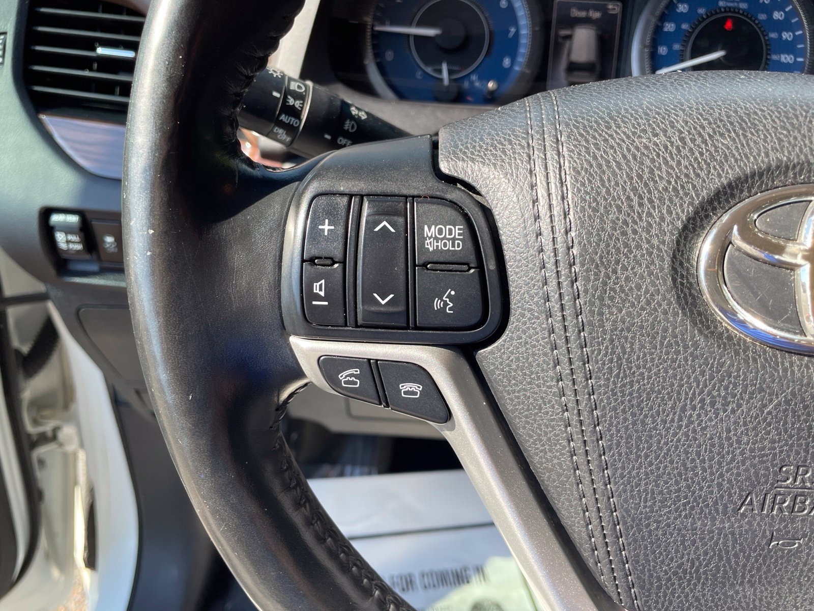 Used 2017 Toyota Sienna Limited FWD image 18