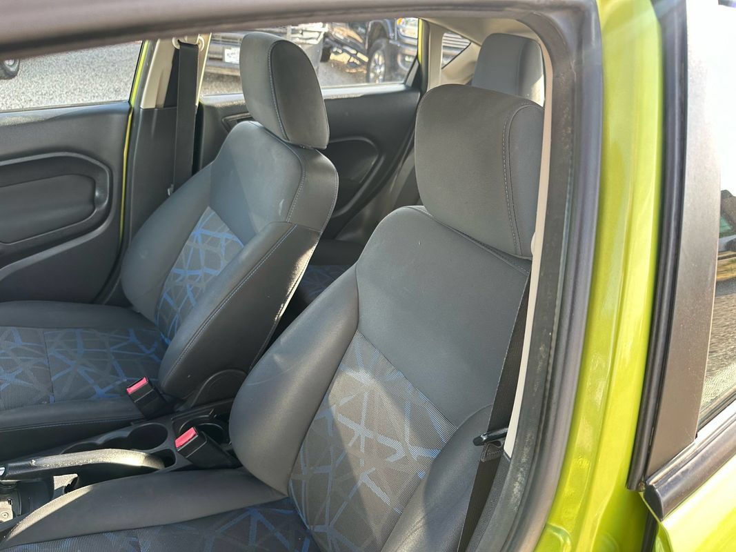 Used 2011 Ford Fiesta SE w/ 203A Rapid Spec Order Code FWD image 36