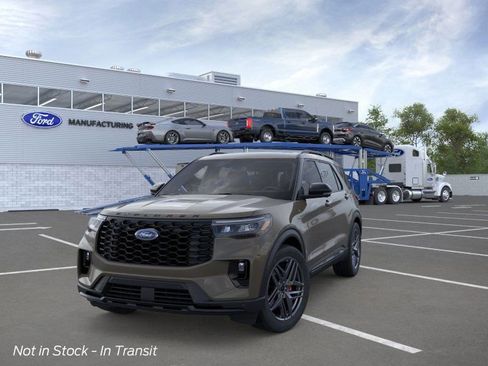 New 2026 Ford Explorer ST-Line image 2