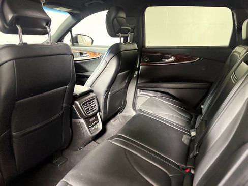 Used 2019 Lincoln Nautilus Reserve w/ Driver Assistance Package AWD/4WD image 23
