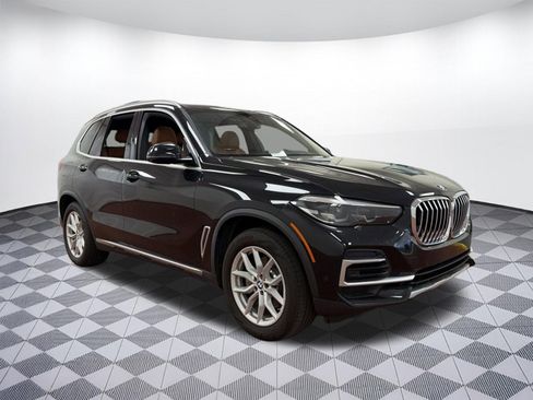 Used 2023 BMW X5 xDrive40i w/ Climate Comfort Package image 6