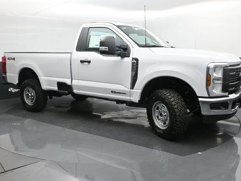 New 2026 Ford F250 XL image 8