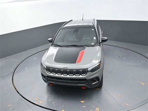 Used 2024 Jeep Compass Trailhawk image 21