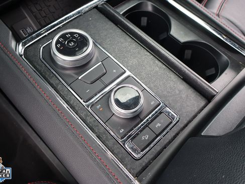 Certified 2024 Ford Expedition Limited AWD/4WD image 19