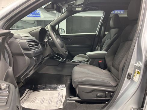 Used 2026 Subaru Forester Premium AWD/4WD image 12