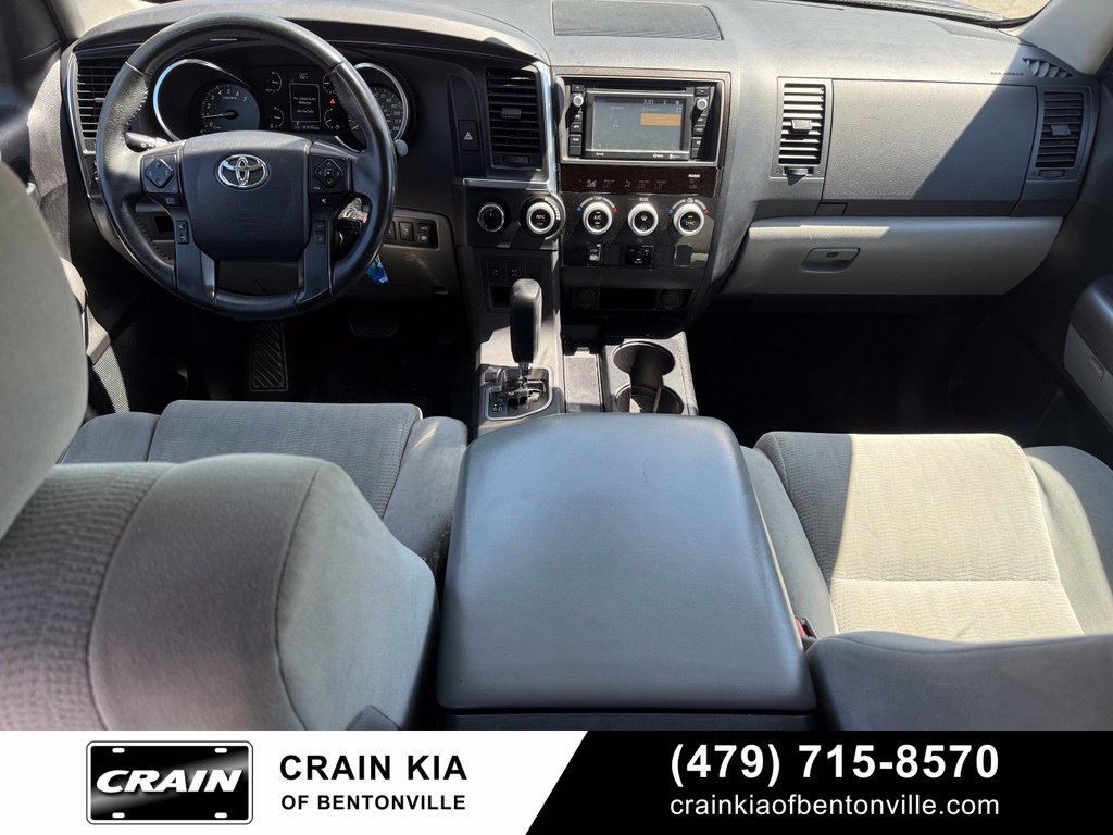 Used 2018 Toyota Sequoia SR5 AWD/4WD image 26