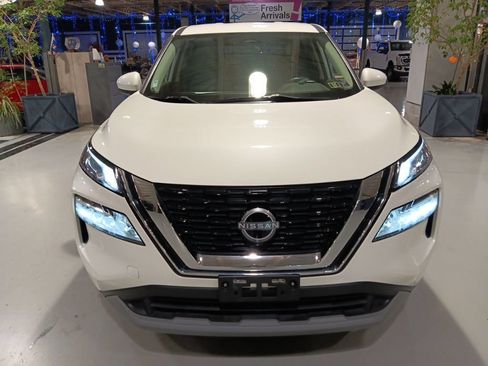 Used 2023 Nissan Rogue SV AWD/4WD image 10