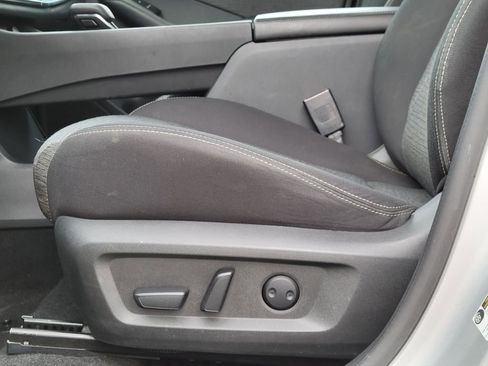 Used 2023 Nissan Rogue SV image 22