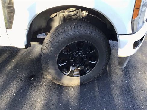 Used 2023 Ford F250 XLT image 22