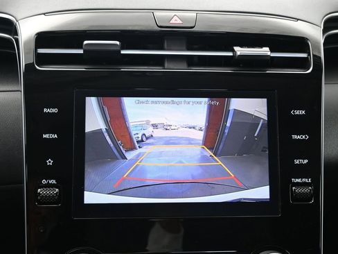 Used 2024 Hyundai Tucson SE image 32
