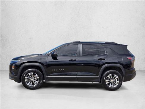 Used 2025 Chevrolet Equinox LT w/ Convenience Package II FWD image 8