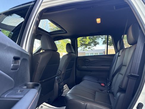 Used 2023 Honda Passport TrailSport image 28