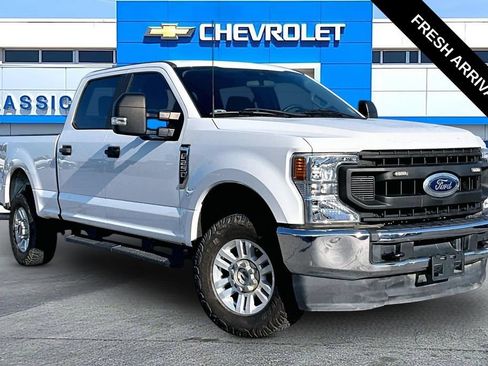 Used 2022 Ford F250 XL w/ Power Equipment Group AWD/4WD image 1