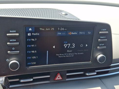 Certified 2025 Hyundai Elantra Hybrid FWD image 16