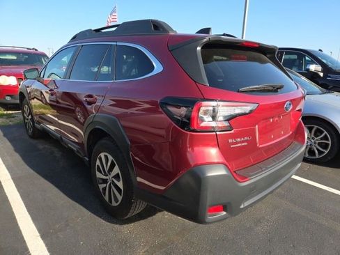 Used 2025 Subaru Outback Premium w/ Popular Package #1A image 2