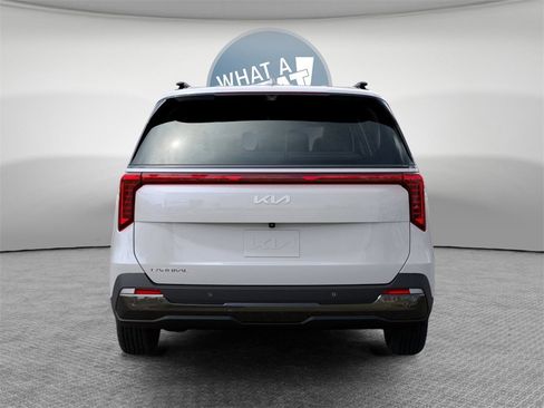 New 2026 Kia Carnival SX Prestige image 13