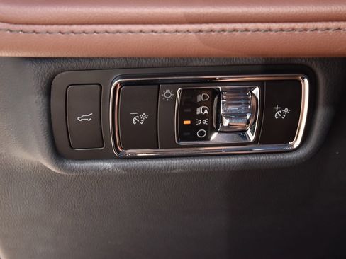 New 2026 Lincoln Aviator Reserve w/ Jet Appearance Package image 32