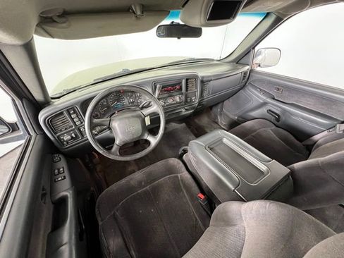 Used 2002 Chevrolet Silverado 2500 LS w/ Snow Plow Prep Pkg AWD/4WD image 11