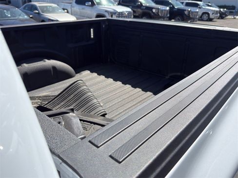 Used 2025 Ford F150 Raptor image 12