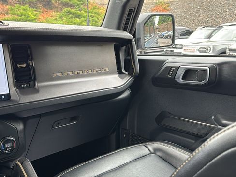 Certified 2025 Ford Bronco Badlands AWD/4WD image 26