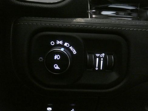 Used 2026 RAM 1500 Limited w/ Night Edition AWD/4WD image 20