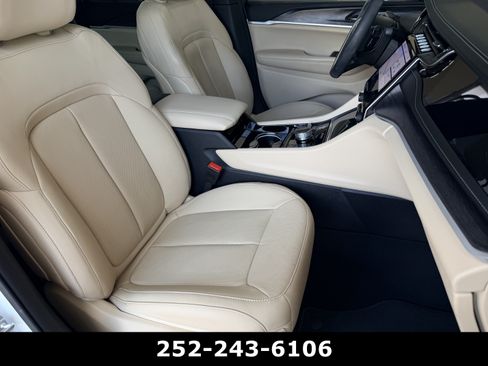 Used 2022 Jeep Grand Cherokee Limited 4xe w/ Luxury Tech Group II AWD/4WD image 43