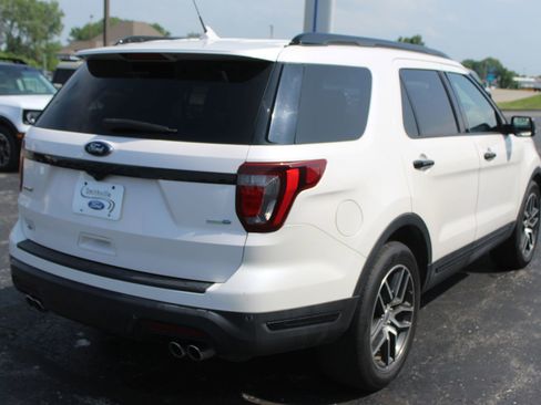 Used 2019 Ford Explorer Sport w/ Equipment Group 401A AWD/4WD image 7