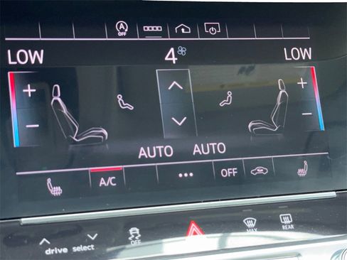 Used 2022 Audi A6 3.0T Premium w/ Convenience Package image 24