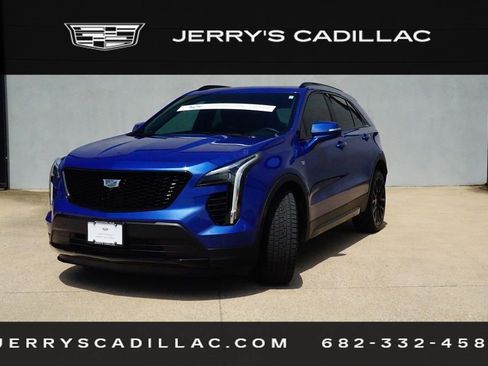 Certified 2022 Cadillac XT4 Sport w/ Comfort Package FWD image 1
