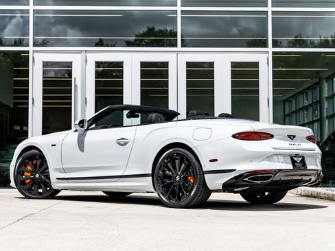 New 2025 Bentley Continental GTC image 15