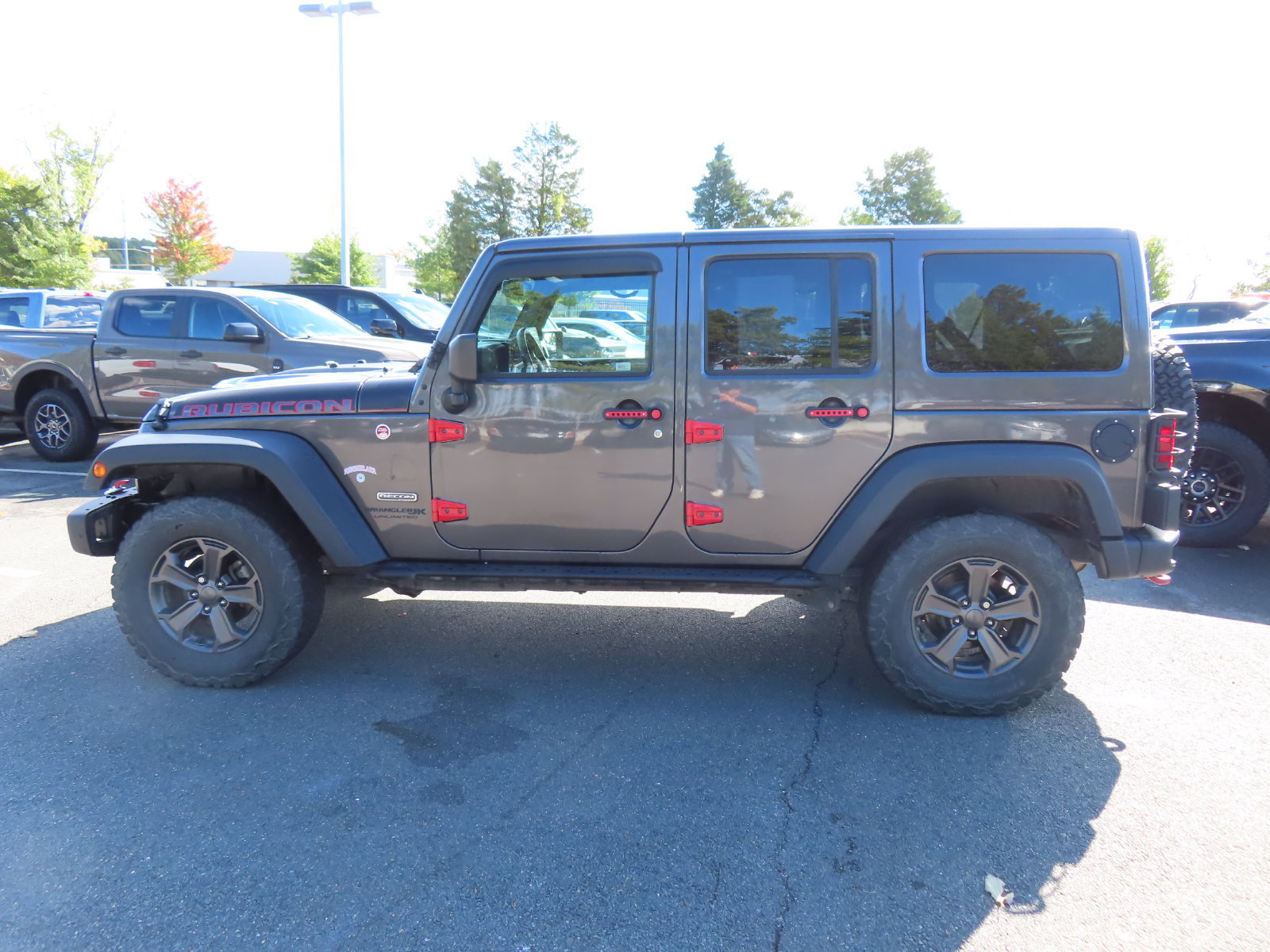 Used 2018 Jeep Wrangler Unlimited Rubicon AWD/4WD image 5