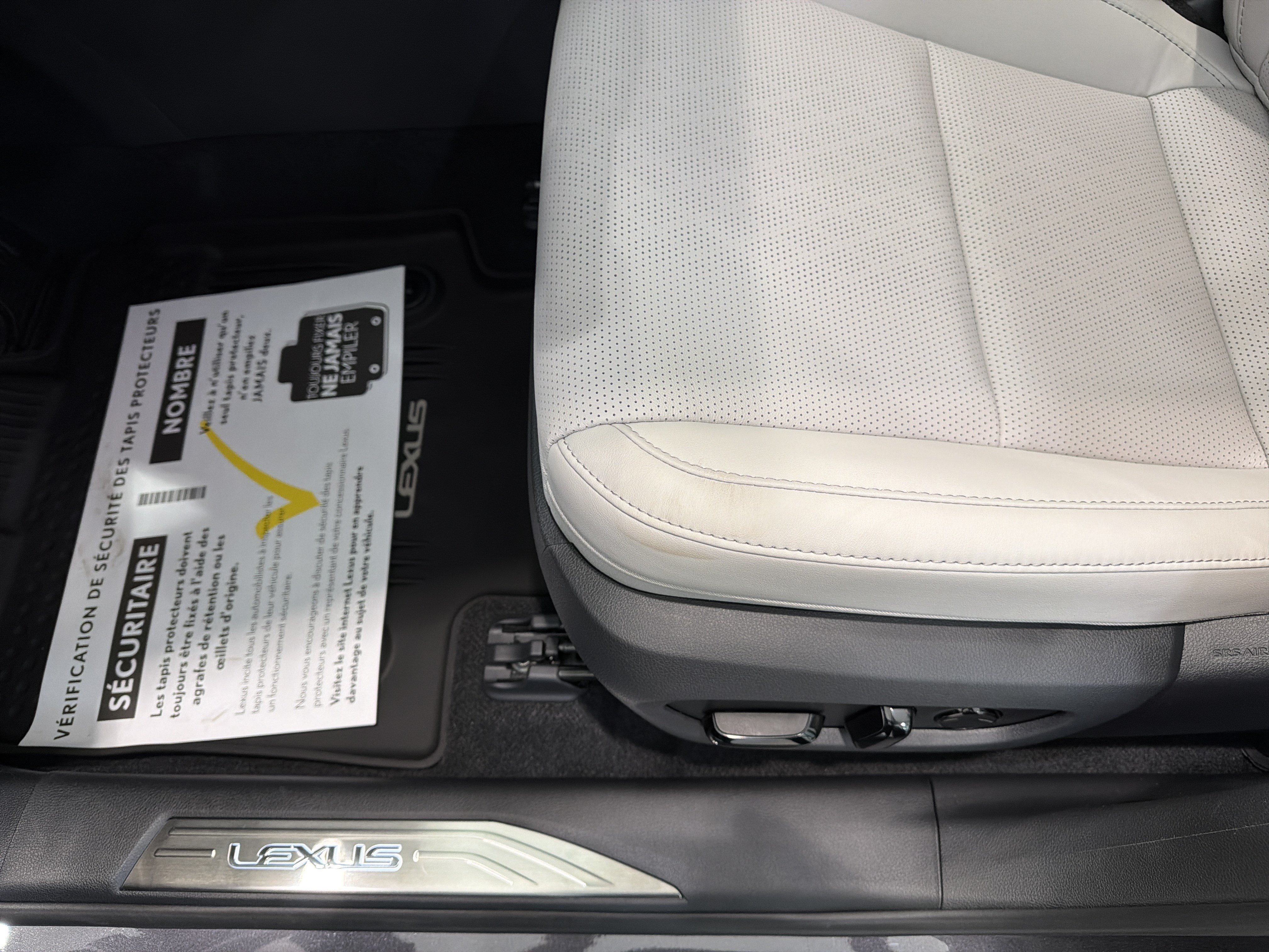 New 2026 Lexus RX 350 w/ Convenience Package AWD/4WD image 15