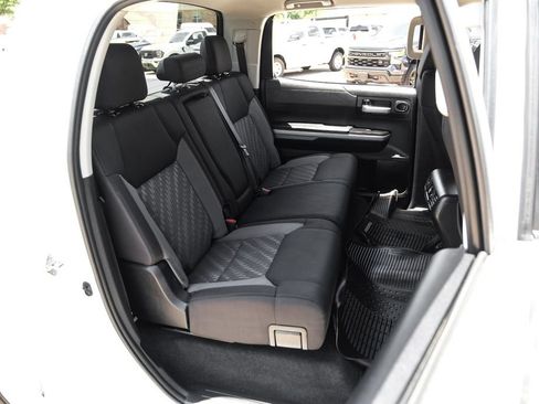 Used 2018 Toyota Tundra SR5 w/ SR5 Upgrade Package AWD/4WD image 35