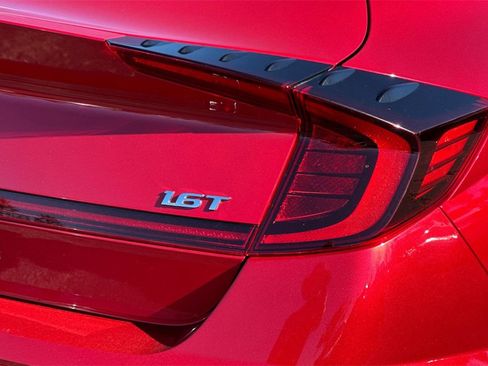 Used 2021 Hyundai Sonata SEL Plus w/ Tech Package image 22