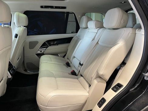 Used 2024 Land Rover Range Rover Long Wheelbase SE AWD/4WD image 24