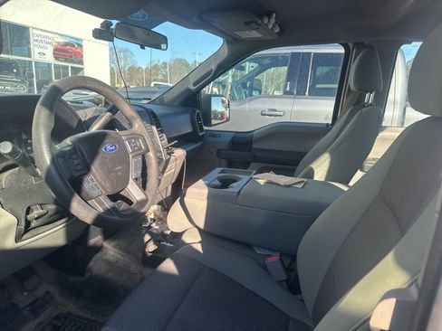 Used 2016 Ford F150 XL w/ Equipment Group 101A Mid image 4