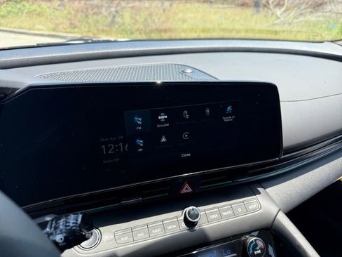 New 2025 Hyundai Elantra SEL image 15