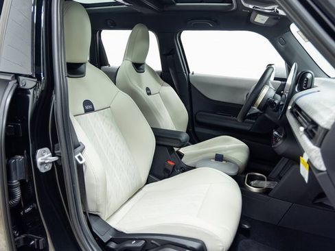 Certified 2025 MINI Cooper S image 25