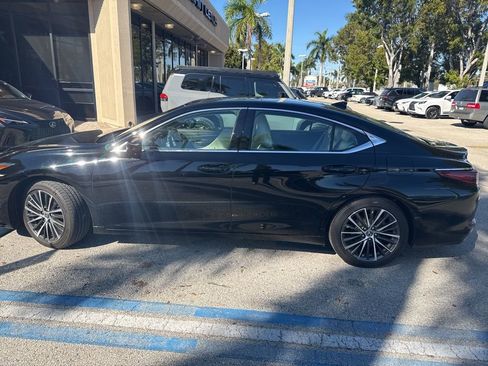 Certified 2023 Lexus ES 350 w/ Premium Package image 4