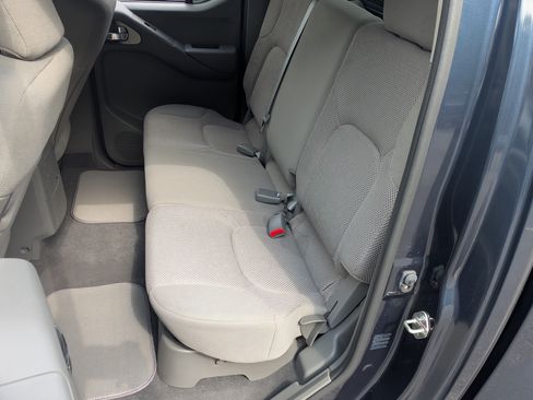Used 2019 Nissan Frontier SV RWD image 17