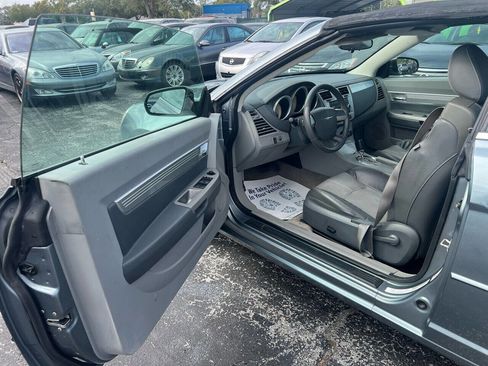 Used 2008 Chrysler Sebring Touring w/ Special Touring Group FWD image 7