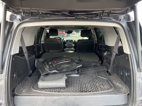Used 2018 Chevrolet Tahoe LT image 12