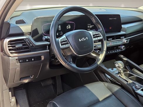 Used 2024 Kia Telluride S w/ S Sunroof Package FWD image 15