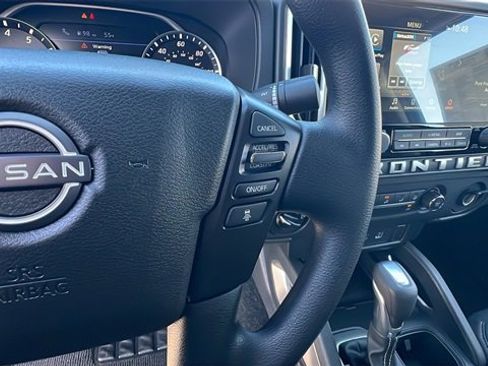 New 2025 Nissan Frontier SV w/ Tow Package image 30