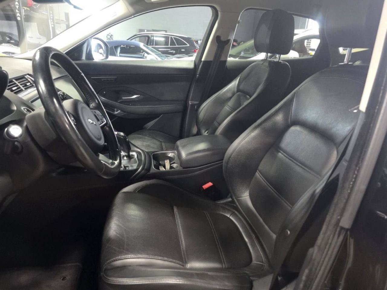 Used 2018 Jaguar E-PACE SE AWD/4WD image 6